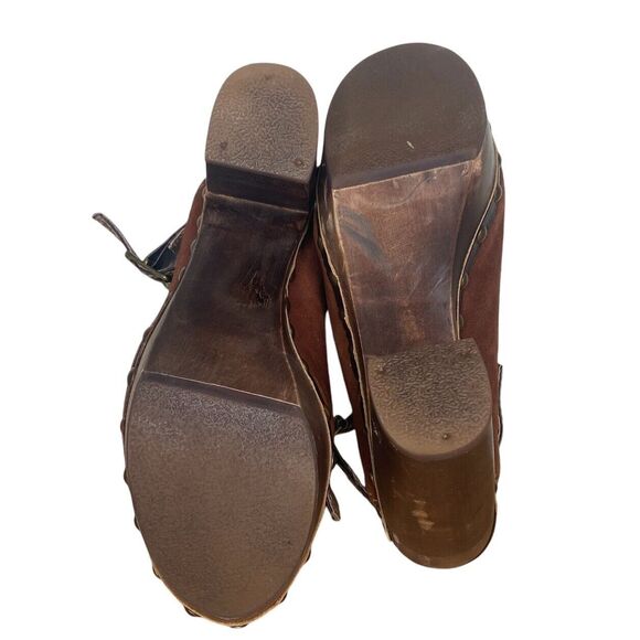 Steve Madden Clogs Size 7.5 Carnee Wooden Round Toe Studded Mule Heel Suede - Picture 9 of 9